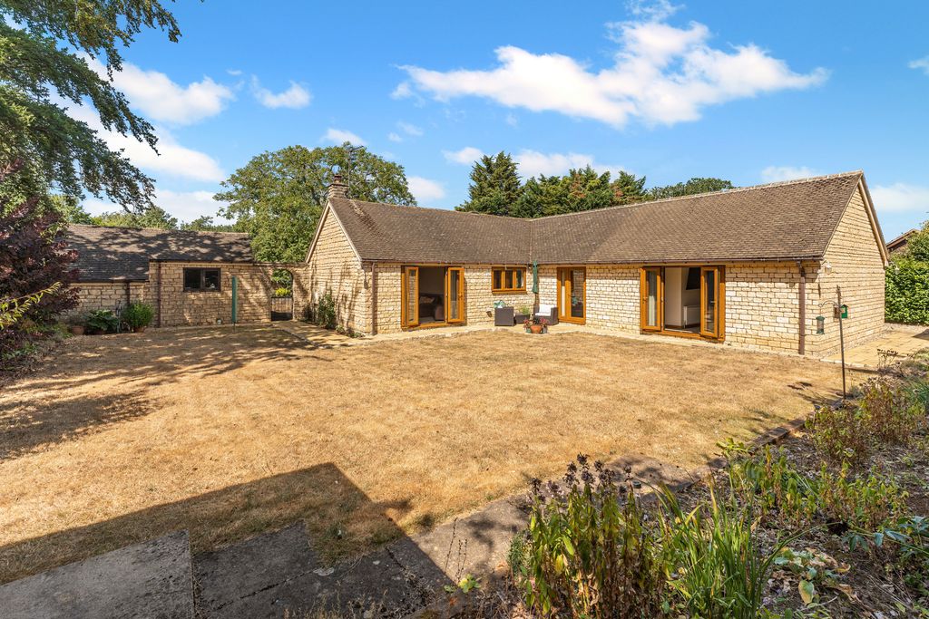 Horn Hill Road Adderbury